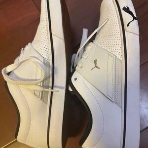 Puma Men's White and Black Sneakers